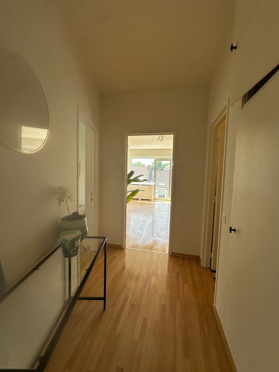 Zonnig 100% instapklaar appartement op centrale locatie! foto 9