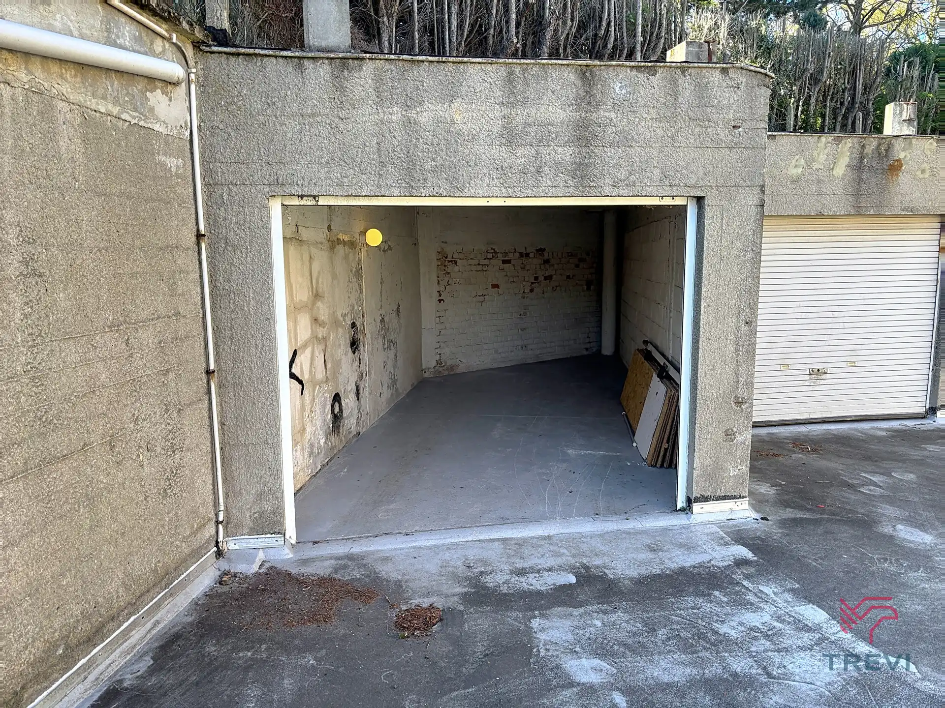 Tomberg - Afgesloten garagebox foto 5