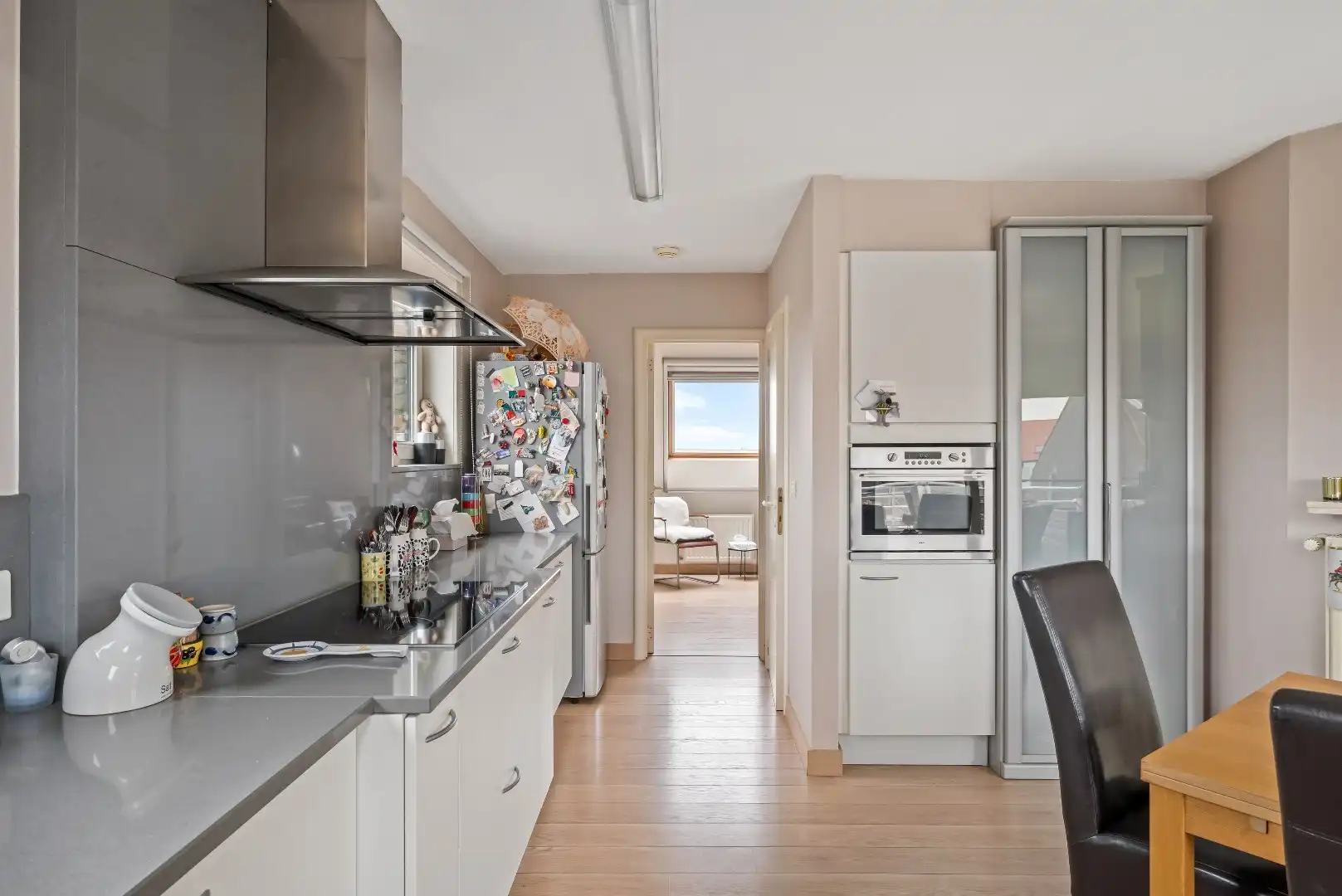 Prachtig appartement met 2 slaapkamers en ruim terras. foto 13