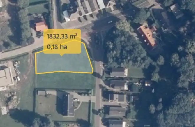 Ruime bouwgrond van 18 are in groene omgeving te Rijmenam foto 2