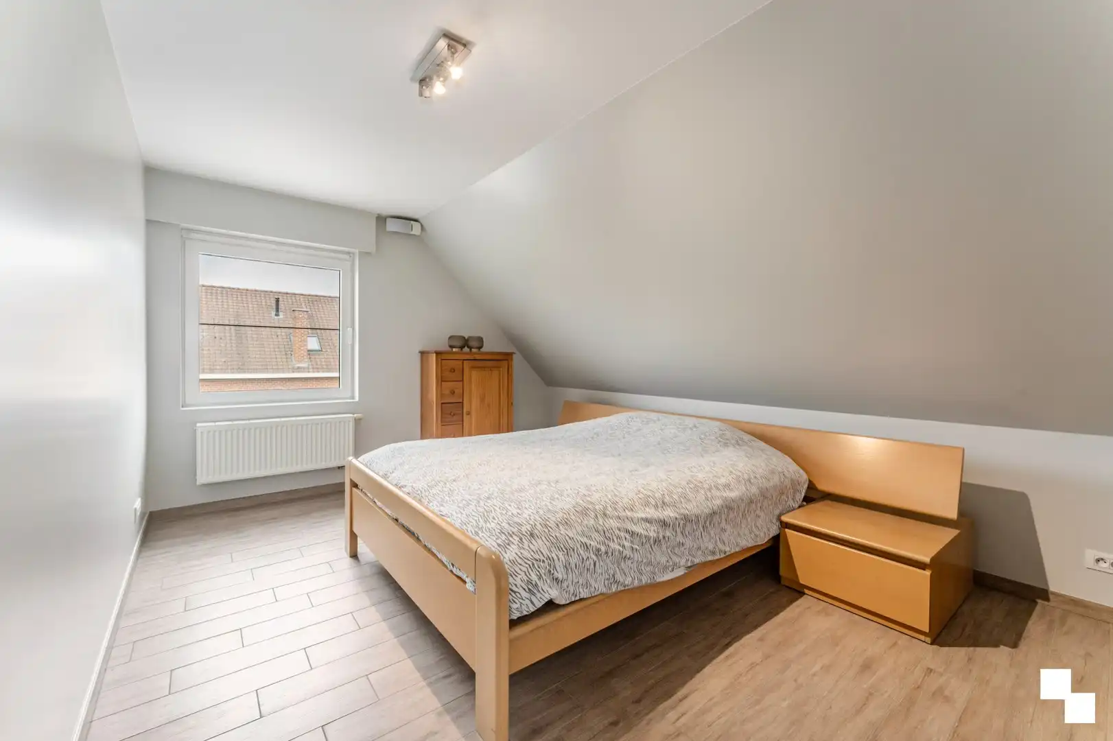 Veelzijdige eigendom met recente woning en heel wat opslagmogelijkheden te Lendelede foto 20