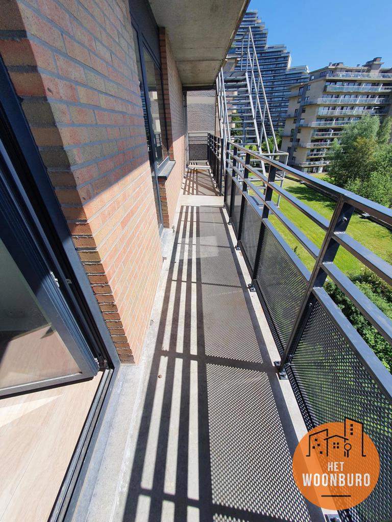 Appartement 5de verdieping met 3 slpks en terras foto 16