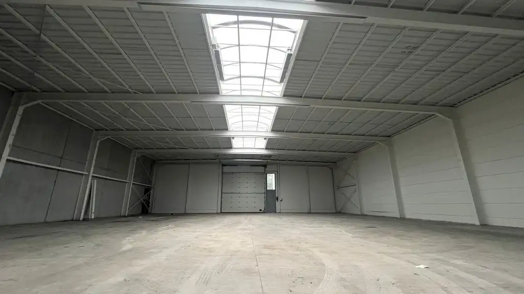 Nieuwbouw loods te koop in fase II Walle Kortrijk foto 4