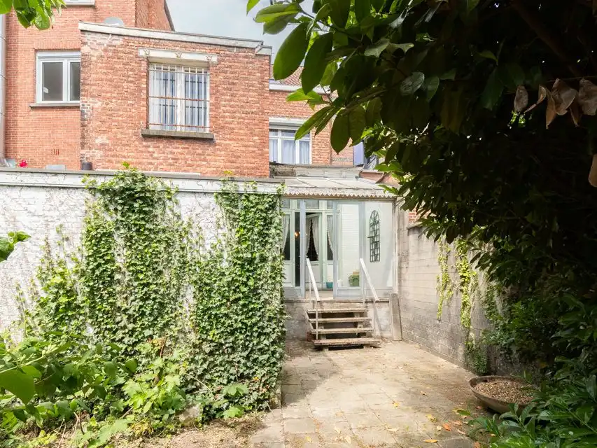 Karaktervolle herenwoning in het centrum van Wijnegem foto 11