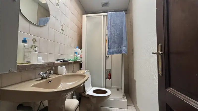 Comfortabele 2-slaapkamerwoning met stadsterras te koop in Brugge foto 11