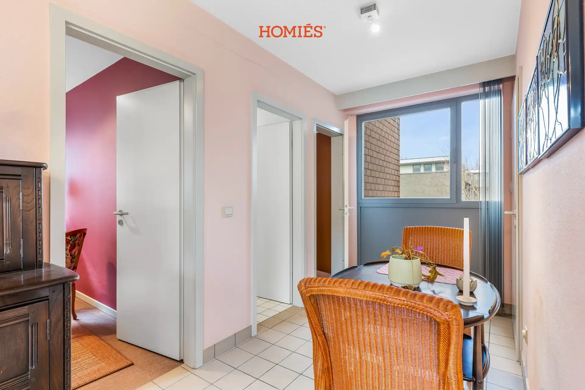 Ruim 3-slaapkamerappartement met staanplaats foto 12