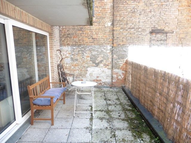 Rustig gelegen studio met ruim terras foto 7