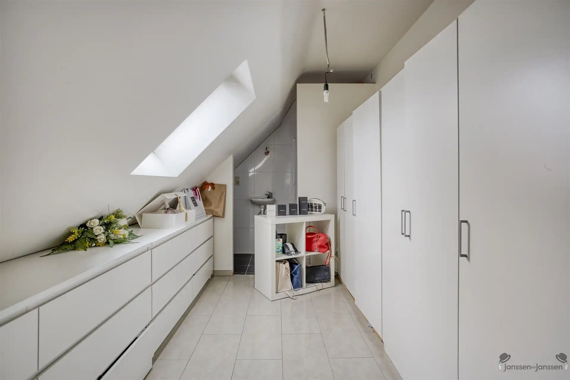 Uitzonderlijk triplex appartement van 251 m² met 5 (mogelijkheid tot 6) slaapkamers en groot terras te Leopoldsburg foto 10