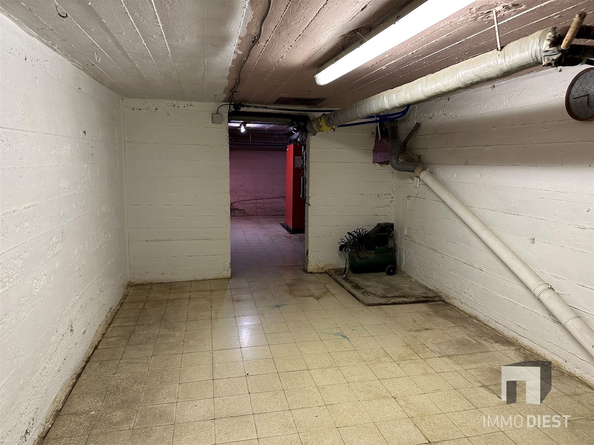 Unieke woning met praktijk en bouwgrond op zichtlocatie foto 12