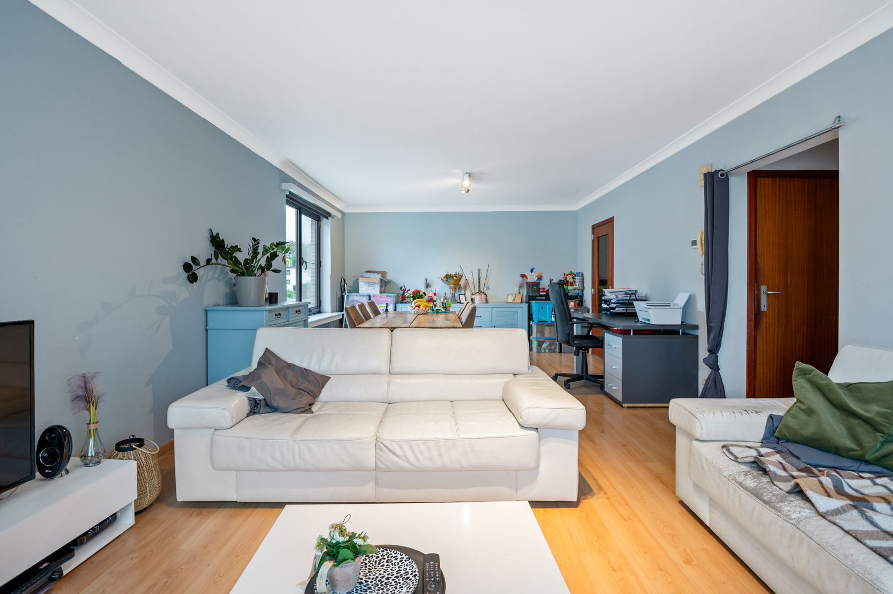 Ruim appartement met drie slaapkamers in centrum Wommelgem. foto 6