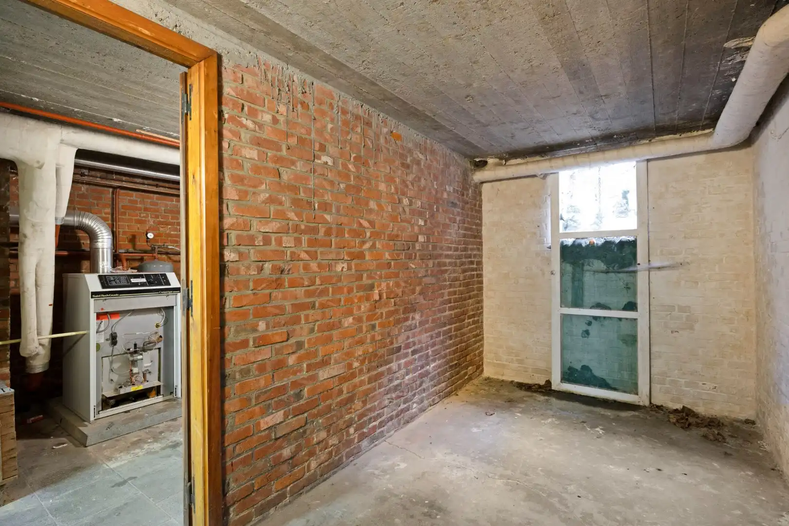 Ruime te renoveren gezinswoning met 4 slpks in het centrum van Herentals ! foto 23