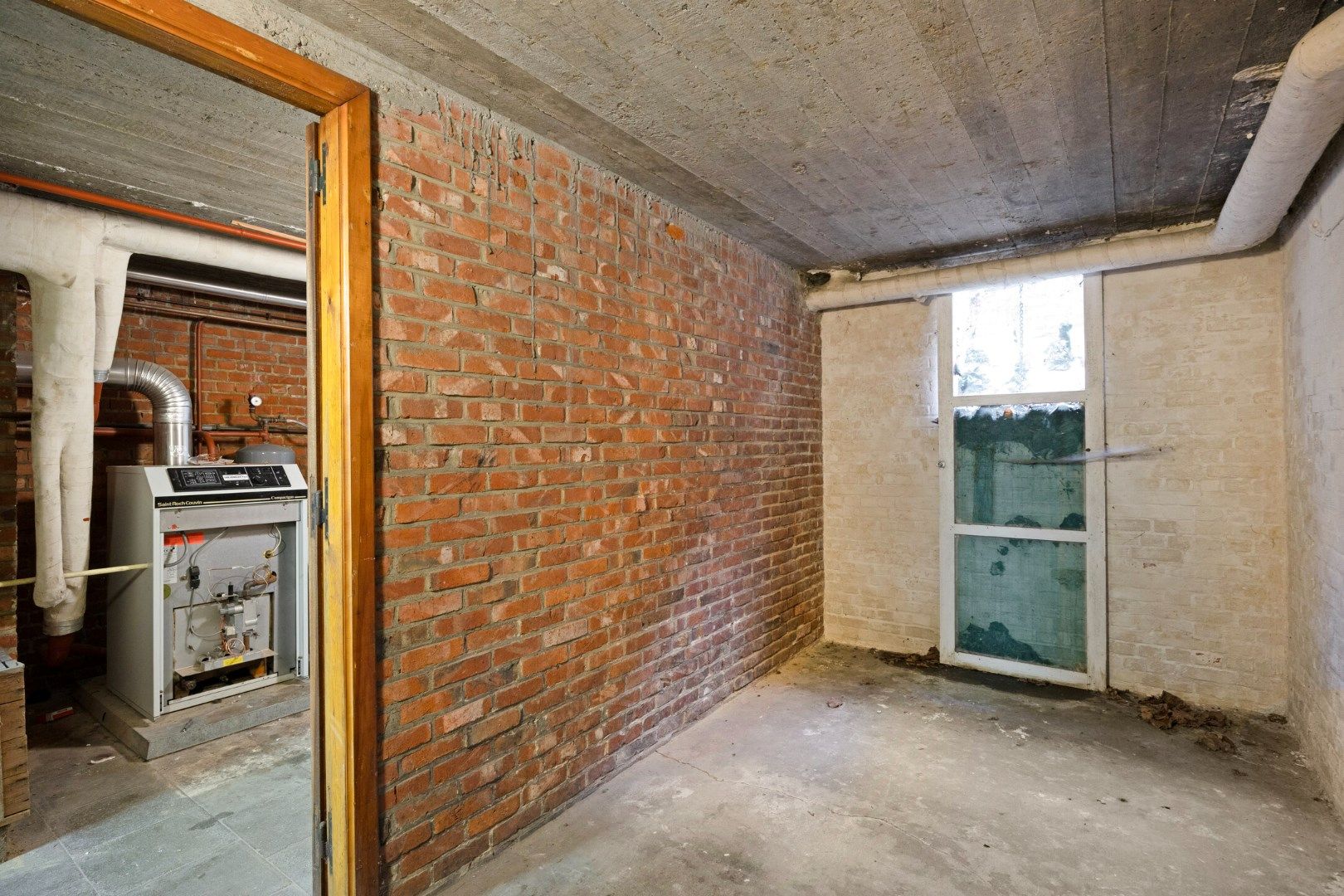 Ruime te renoveren gezinswoning met 4 slpks in het centrum van Herentals ! foto 23