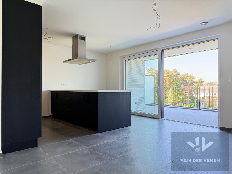 HYPERMODERN BEN-NIEUWBOUWAPP MET 2 SLPK EN RUIM TERRAS foto 4