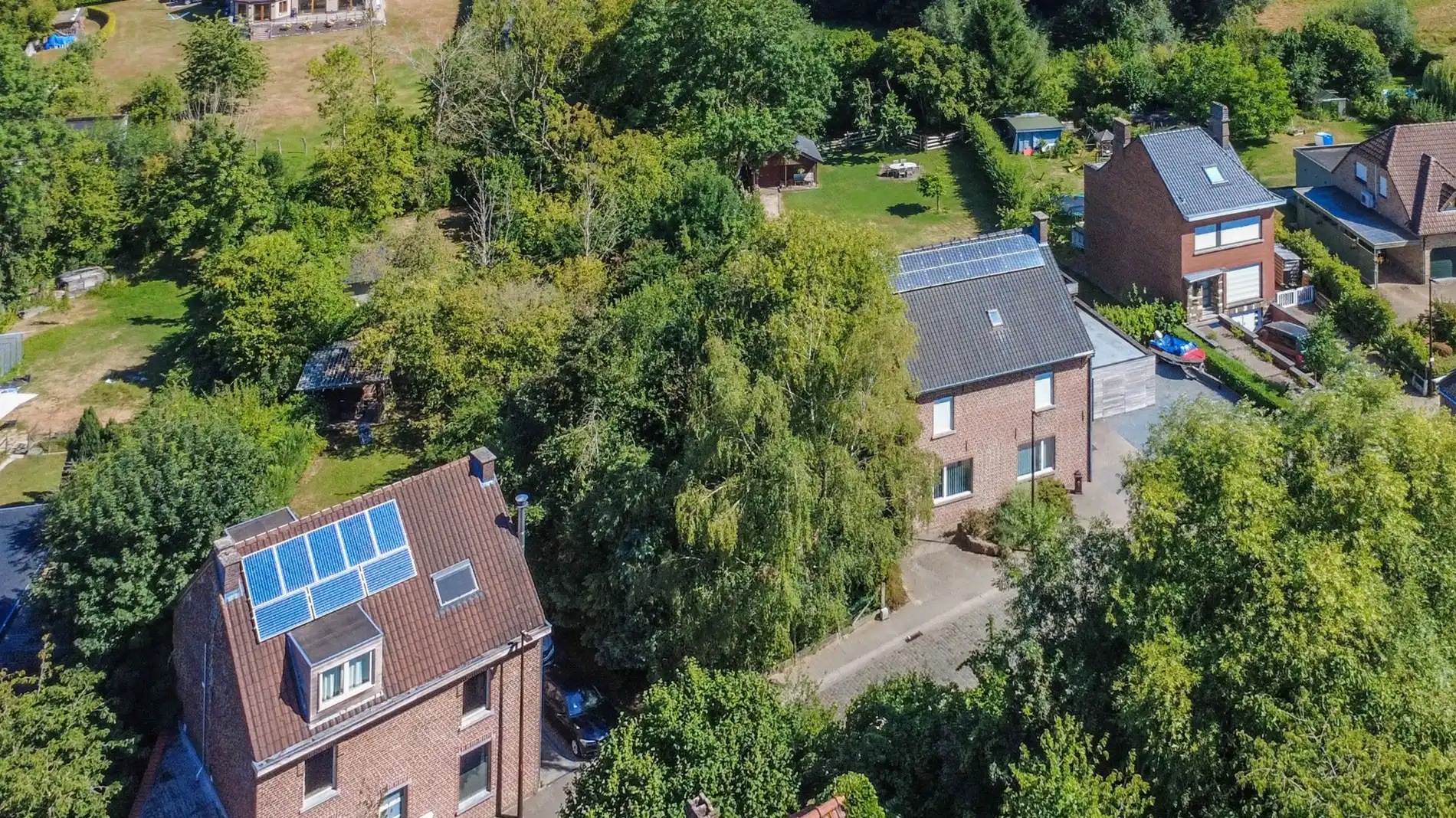 UITZONDERGELIJKE GELEGEN VILLABOUWGROND ! foto 2