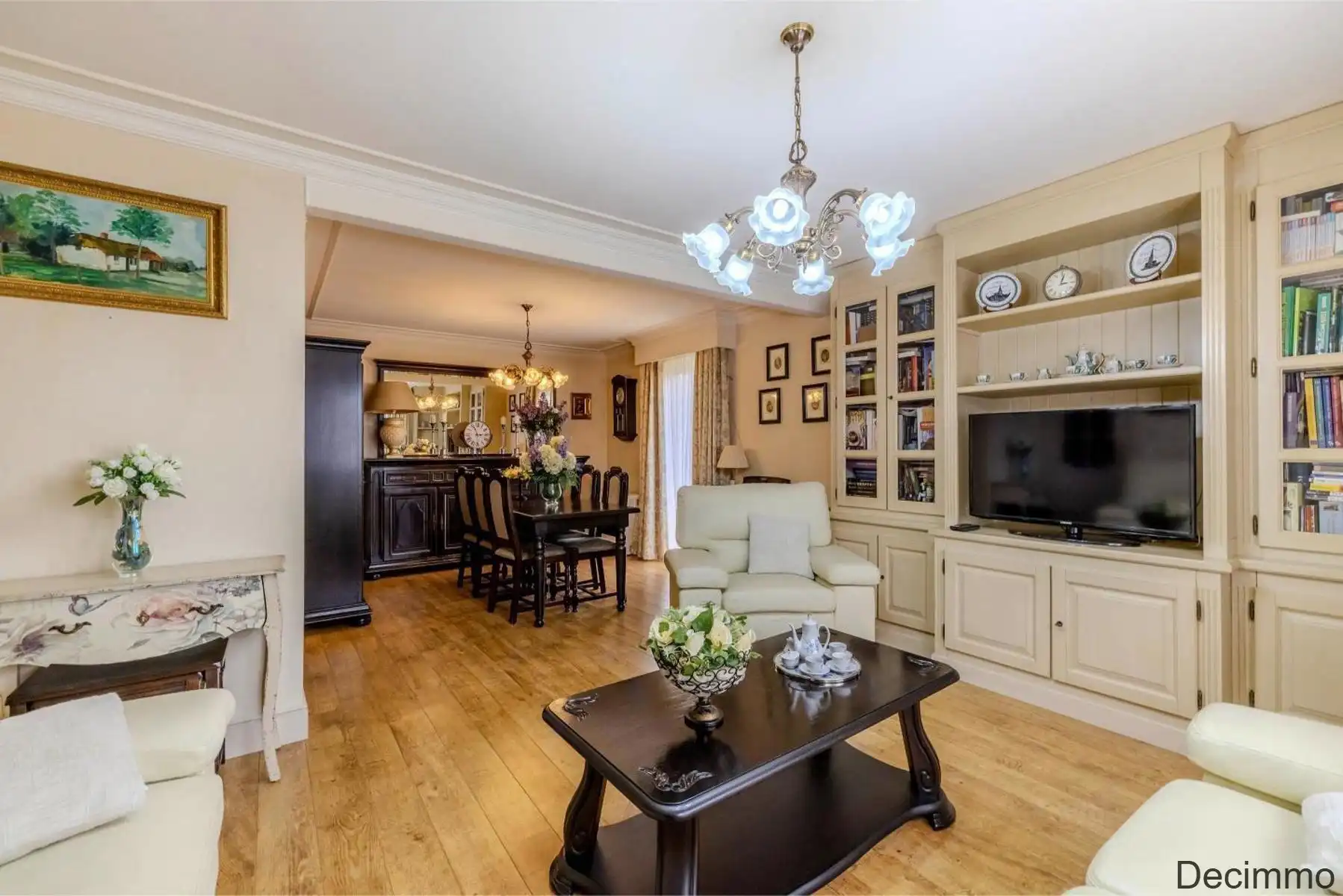 Rustig gelegen gelijkvloers landhuis op ca. 801 m² grond foto 3