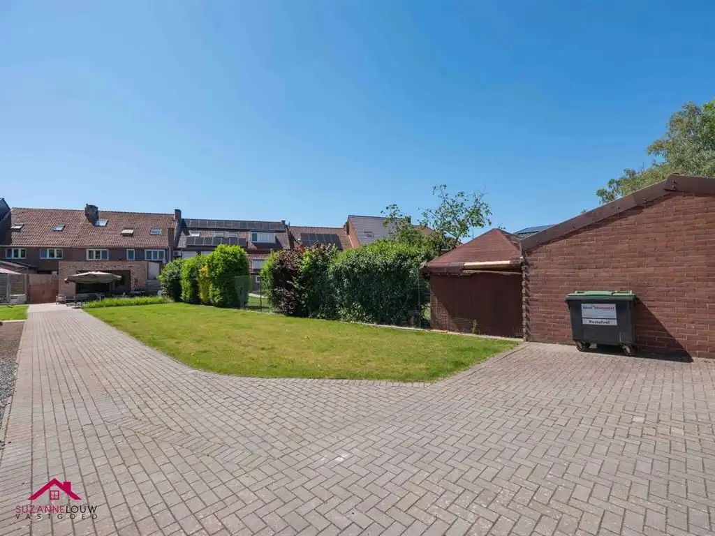2 woningen in gesloten bebouwing met handelsruimte foto 7
