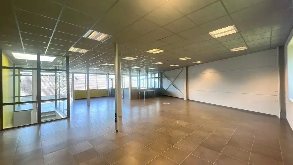 Bedrijfsgebouw met woning te koop vlakbij N60 in Gavere foto 8
