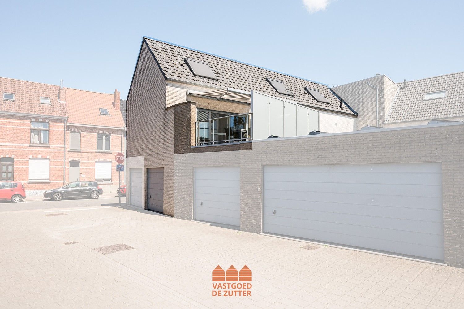 Centraal gelegen en lichtrijk appartement met garage en ruim terras in het hart van Eeklo foto 14