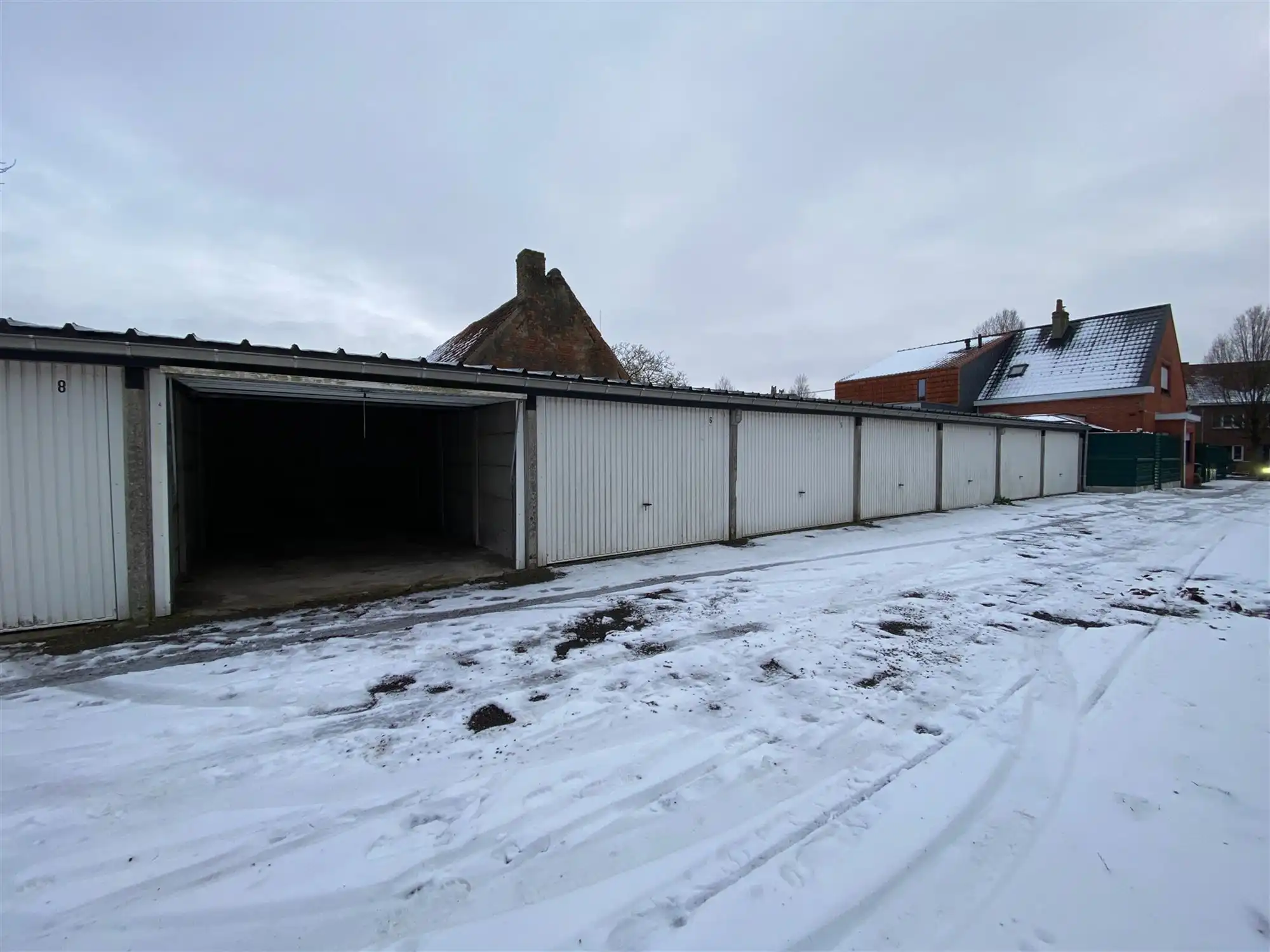 Garagebox - buiten te Wondelgem foto 3
