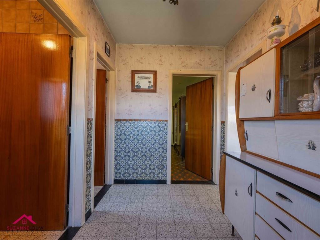 Vrijstaande woning, te renoveren naar eigen smaak en wensen foto 22