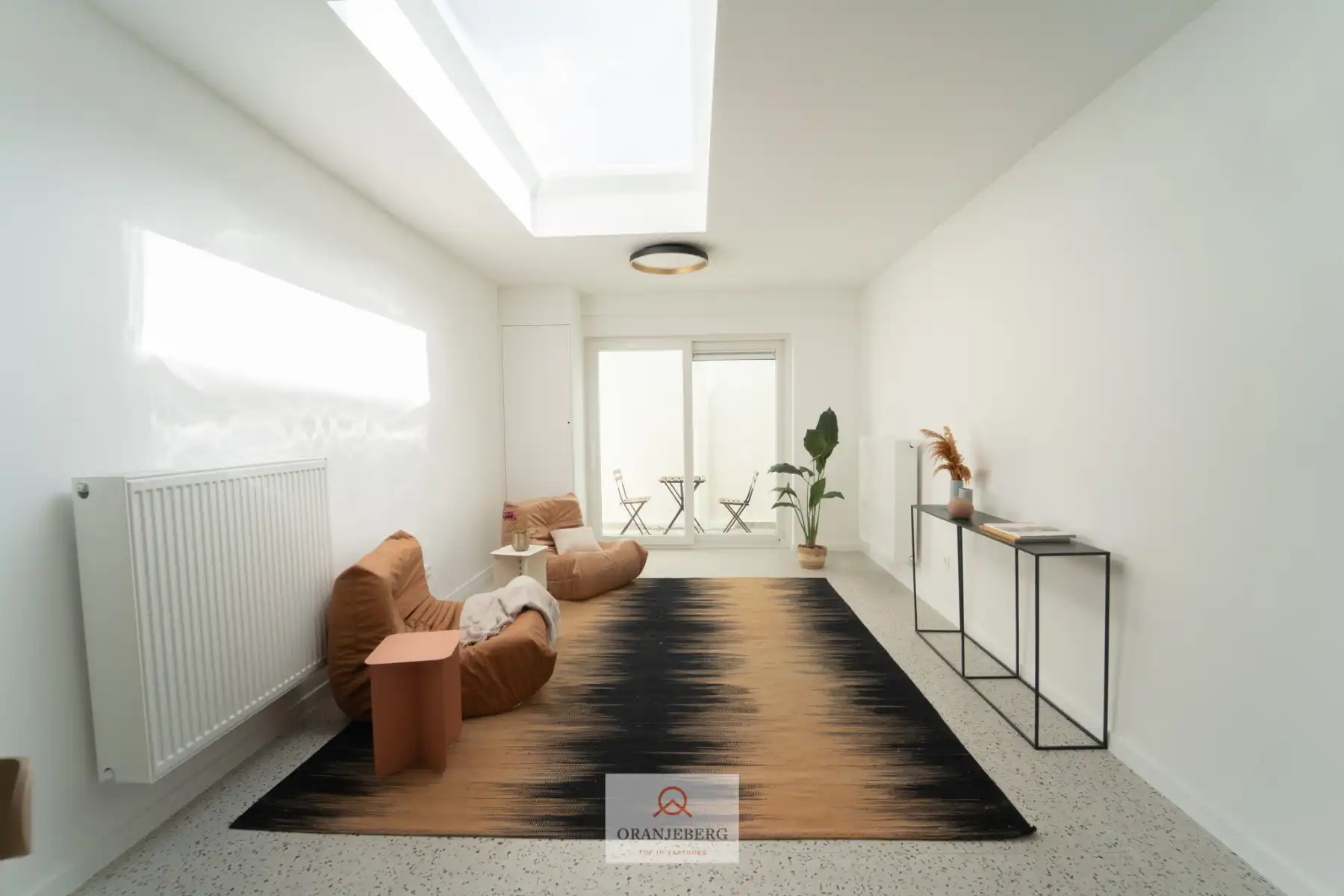 Lichtrijke gerenoveerde woning foto 5