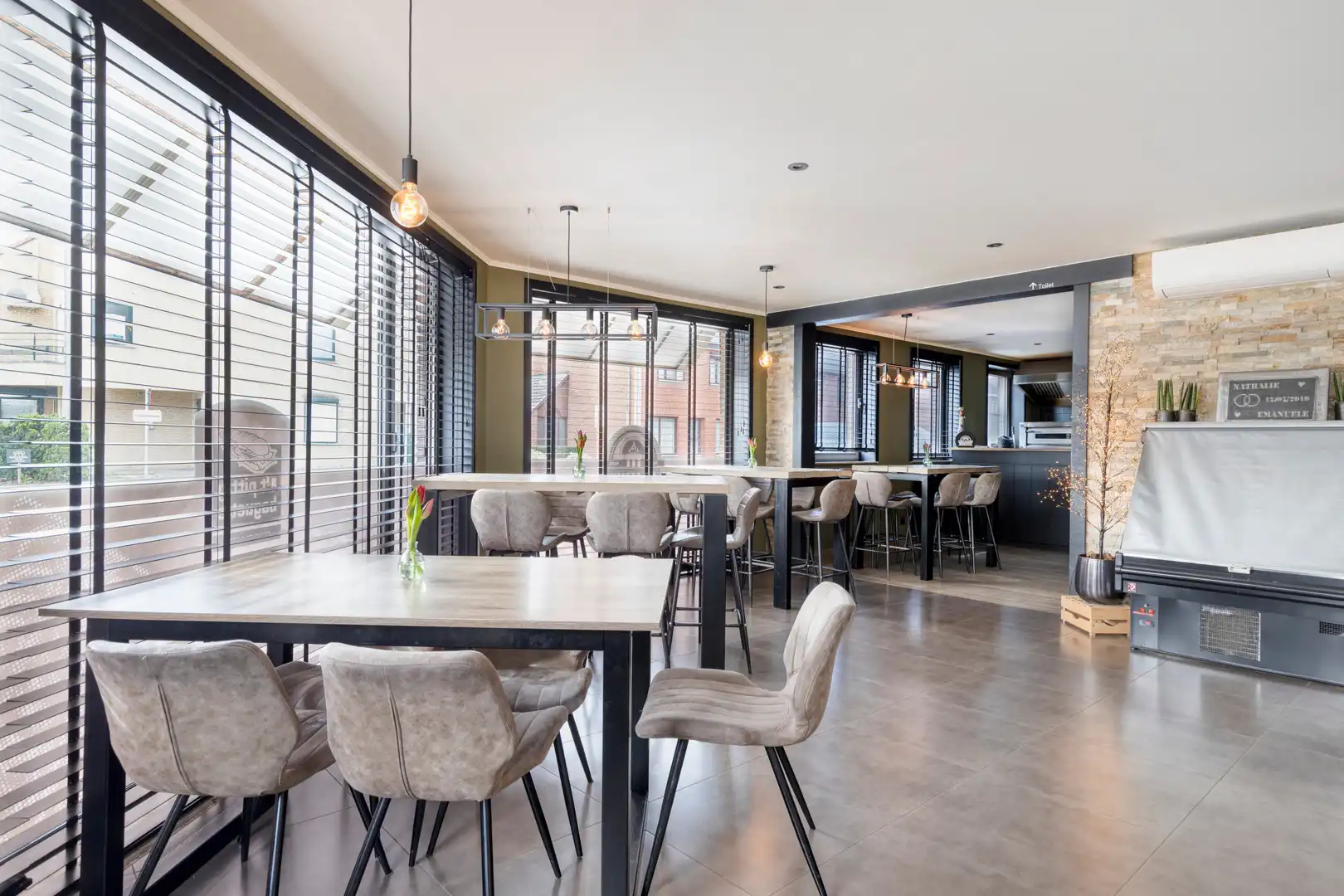 Te koop: Succesvolle broodjeszaak & trattoria met ruim overdekt terras foto 6
