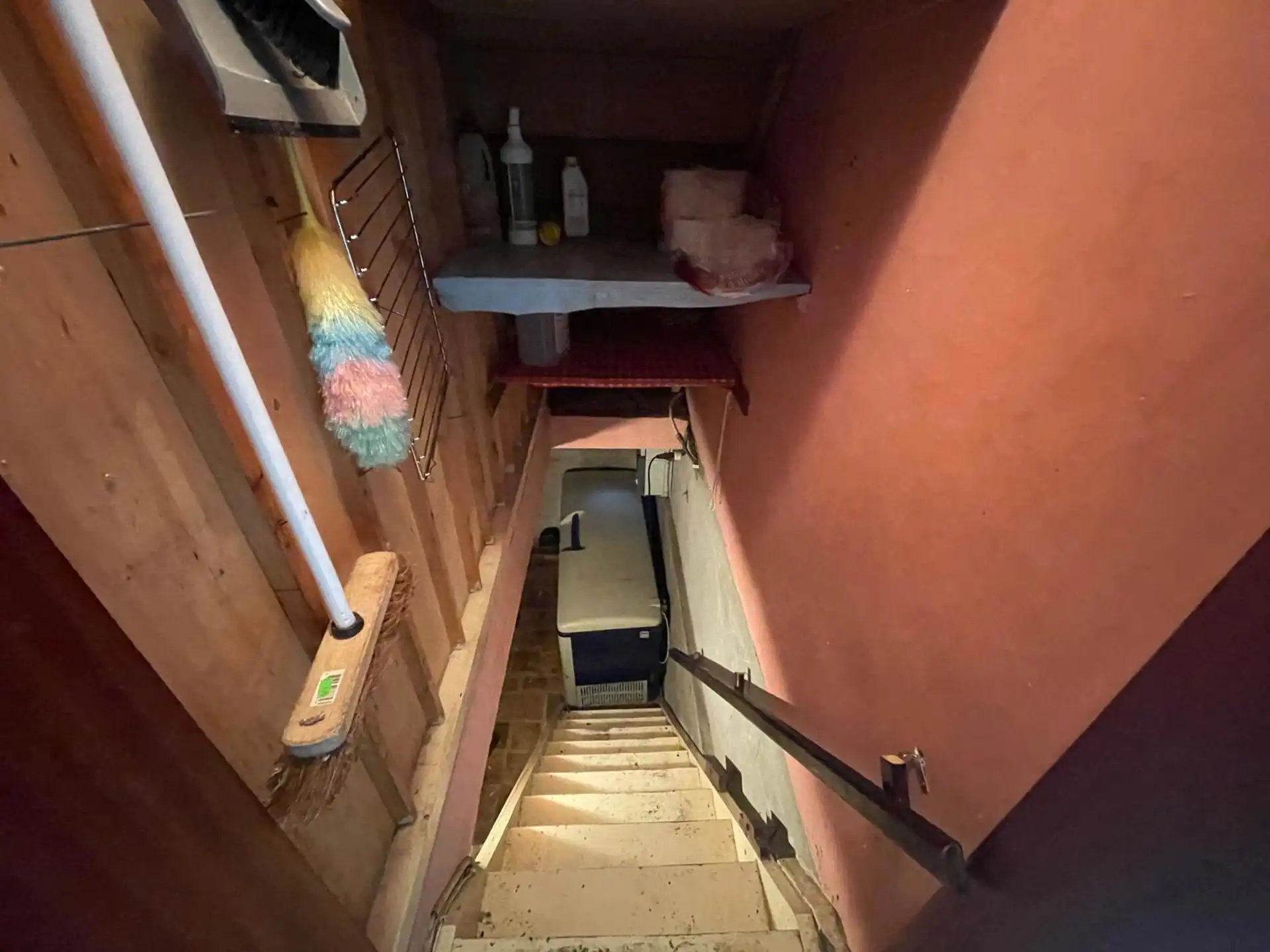 Te renoveren woning met 3 slaapkamers foto 12