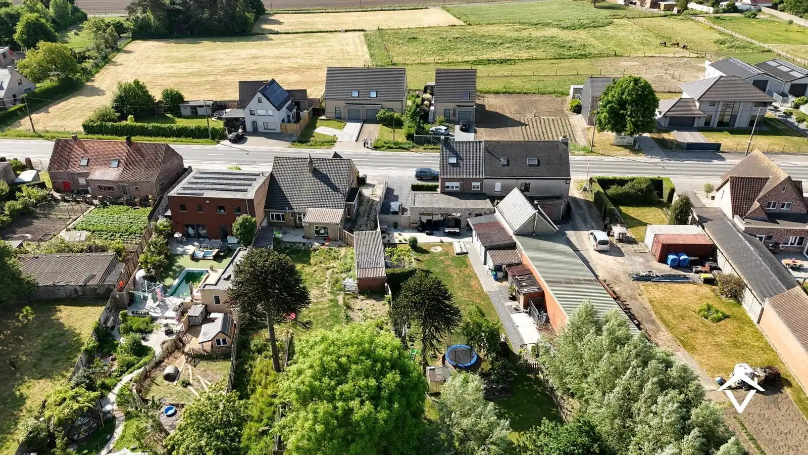 Ruim perceel van 1126 m²  - tal van mogelijkheden! foto 7
