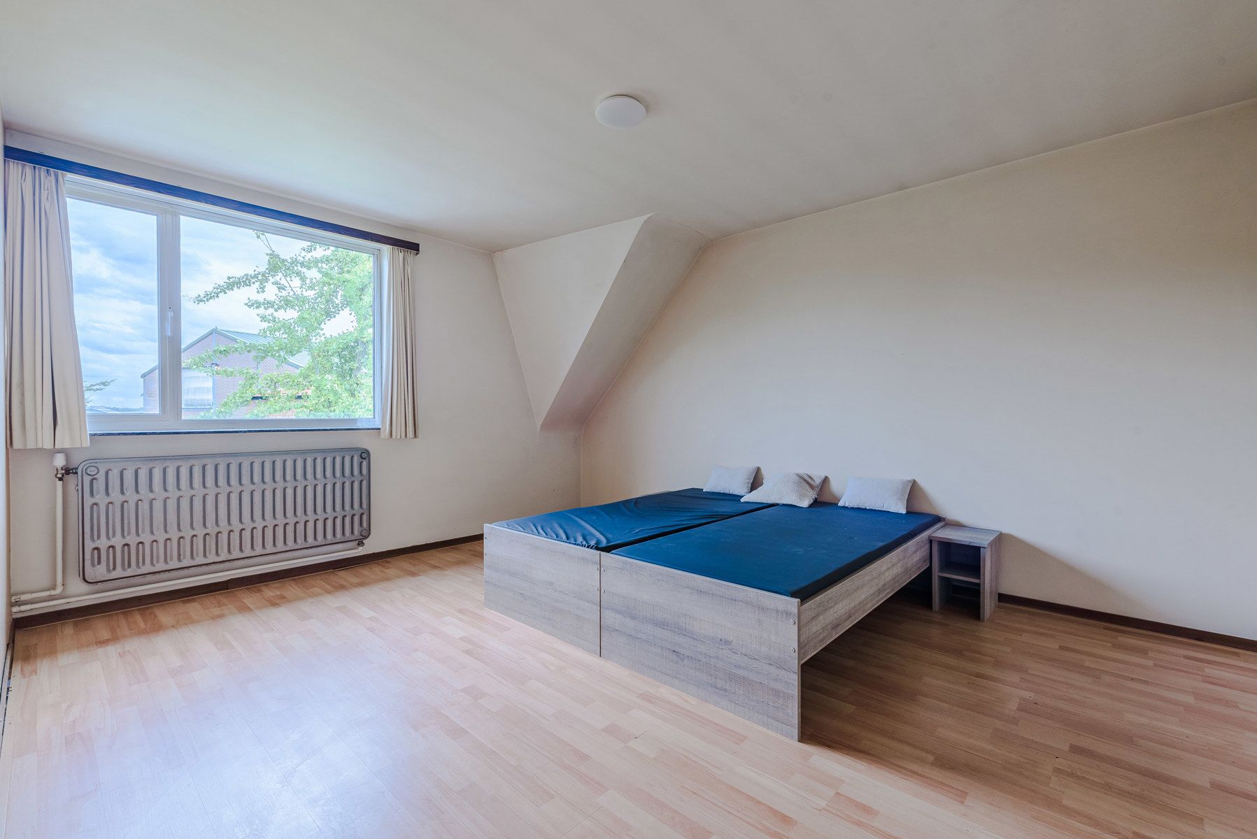 Ruime gezinswoning met 4 slpk, tuin en praktijkruimte  foto 18