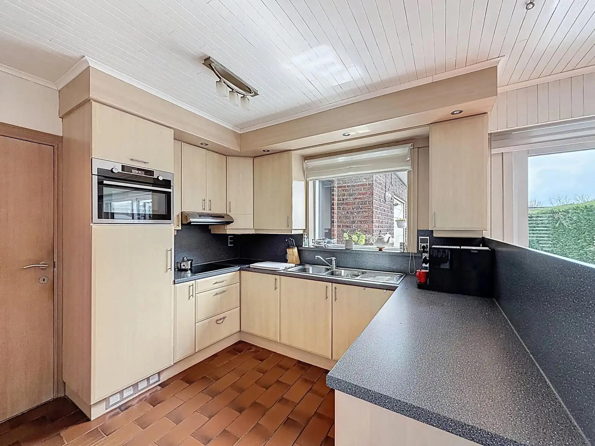 Charmante gelijkvloerse woning met 3 slaapkamers en zonnige tuin foto 8