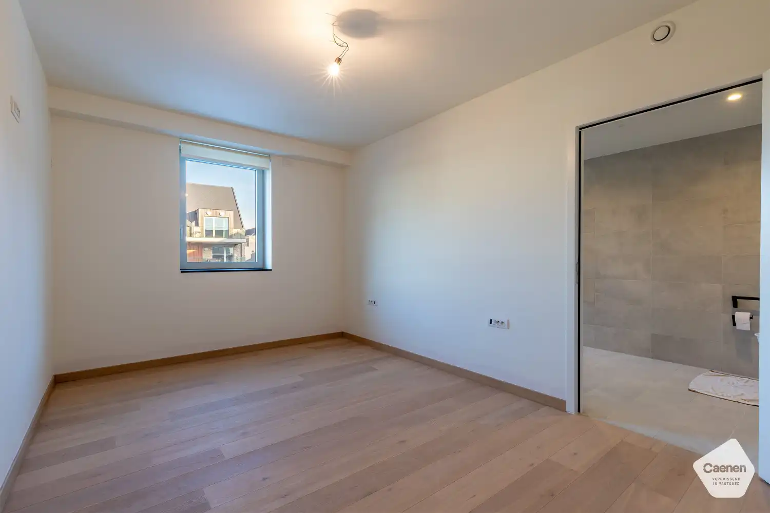 Zeer lichtrijke assistentieflat te Nieuwpoort-stad foto 4