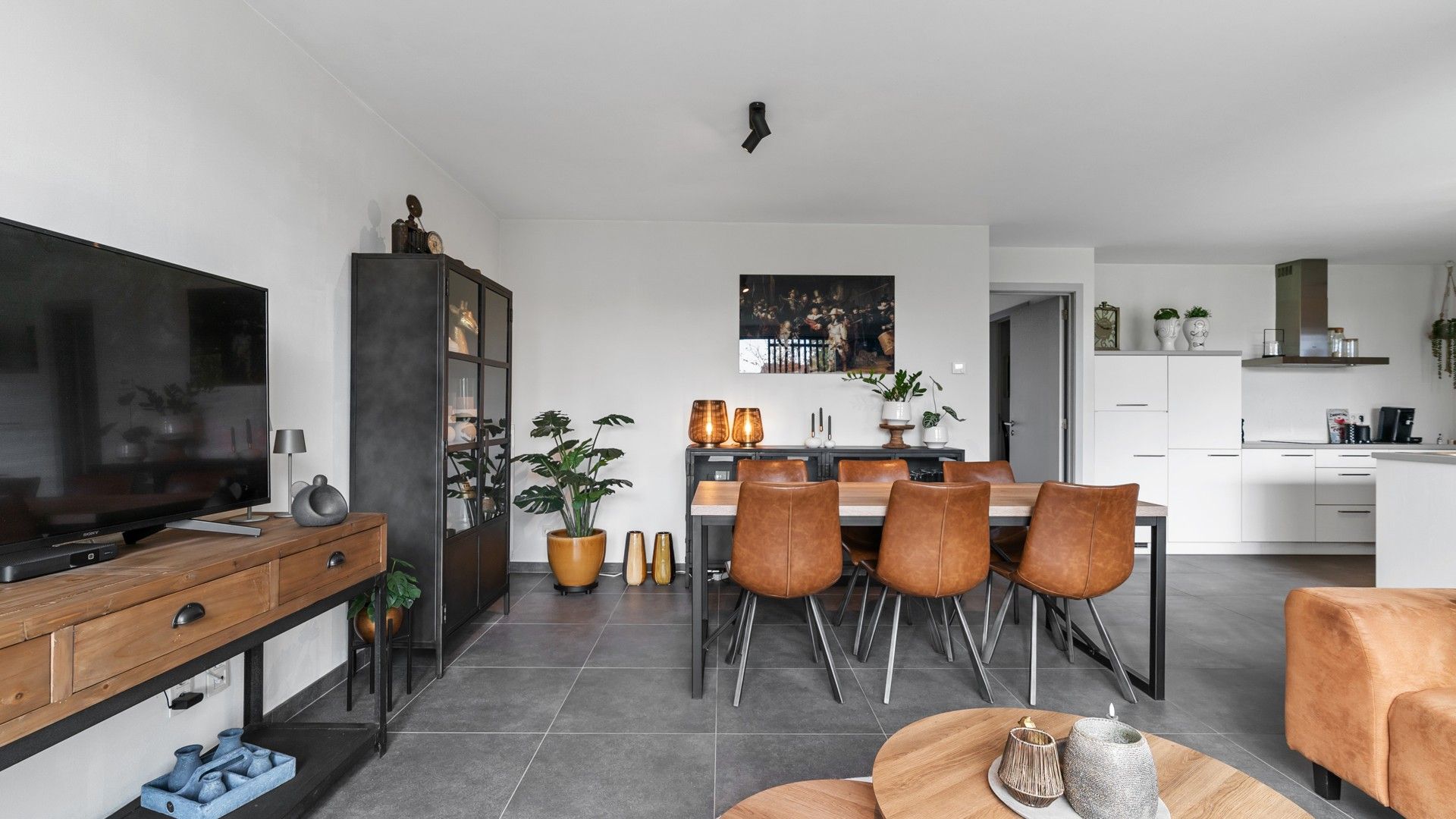 Gelijkvloers appartement met 2 slaapkamers, terras en tuin. Inclusief parking en kelderberging. foto 10