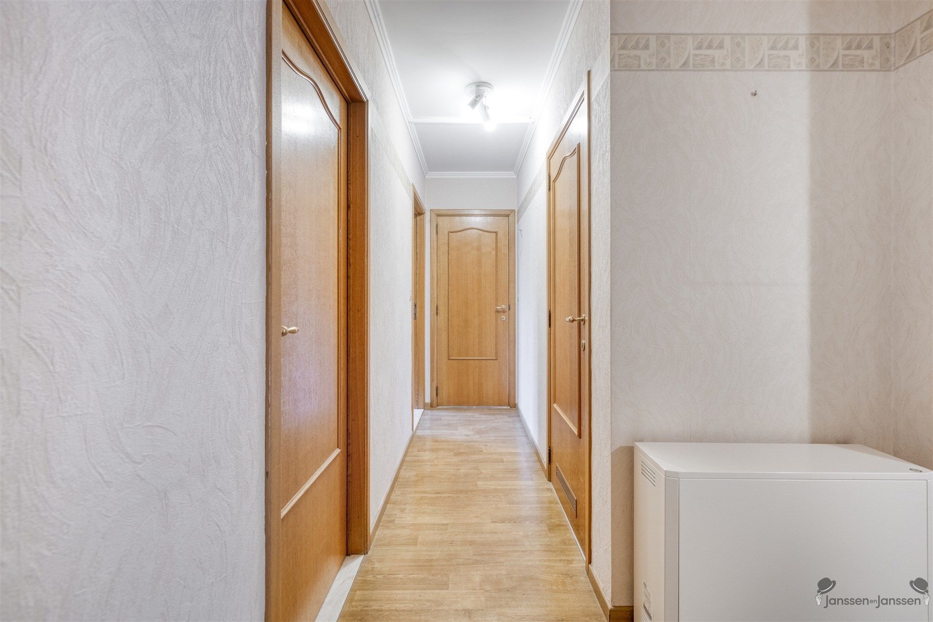 Lichtrijk 2-slaapkamerappartement met garagebox in het hart van Leopoldsburg! foto 16