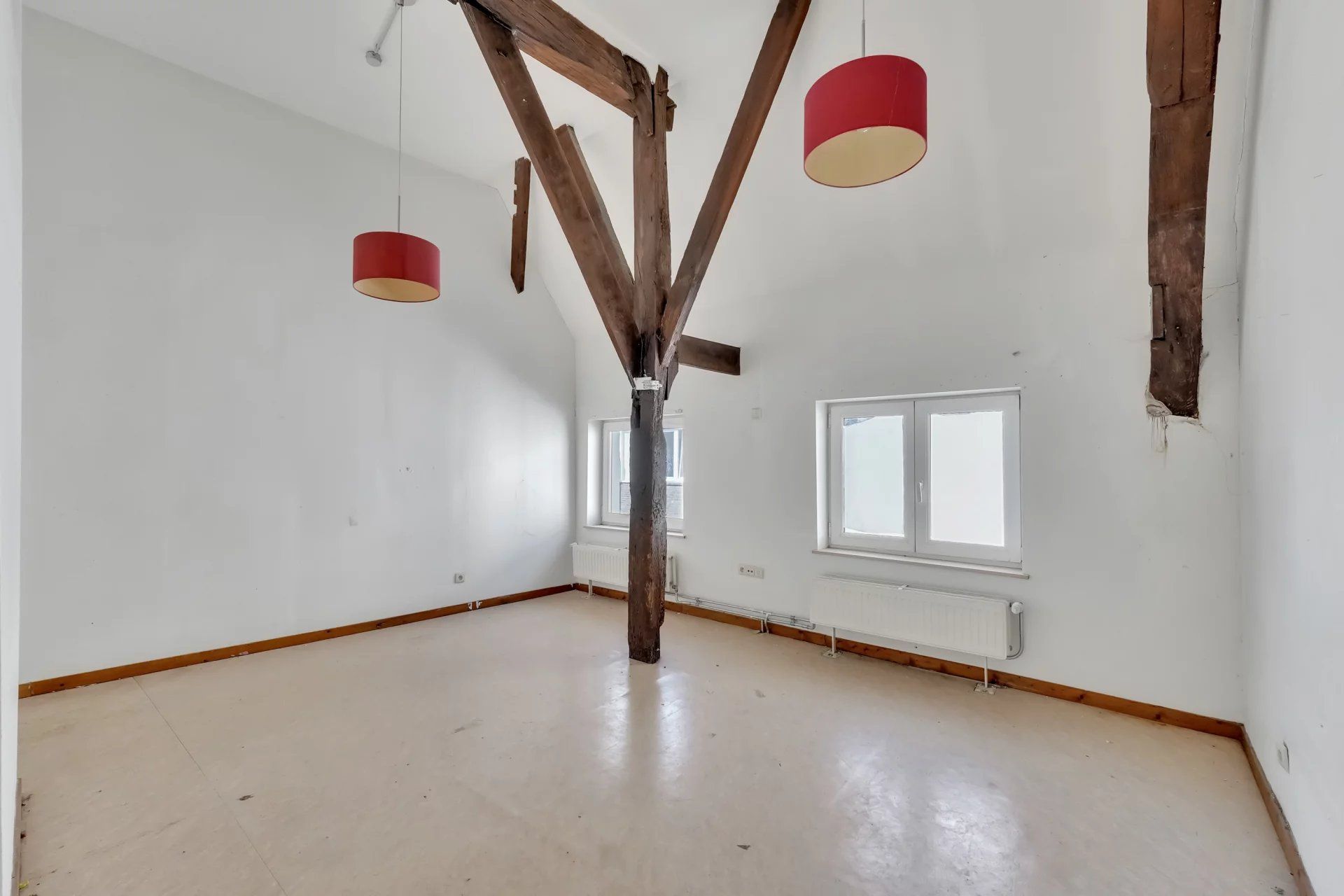 Te renoveren handelspand met woonst foto 14