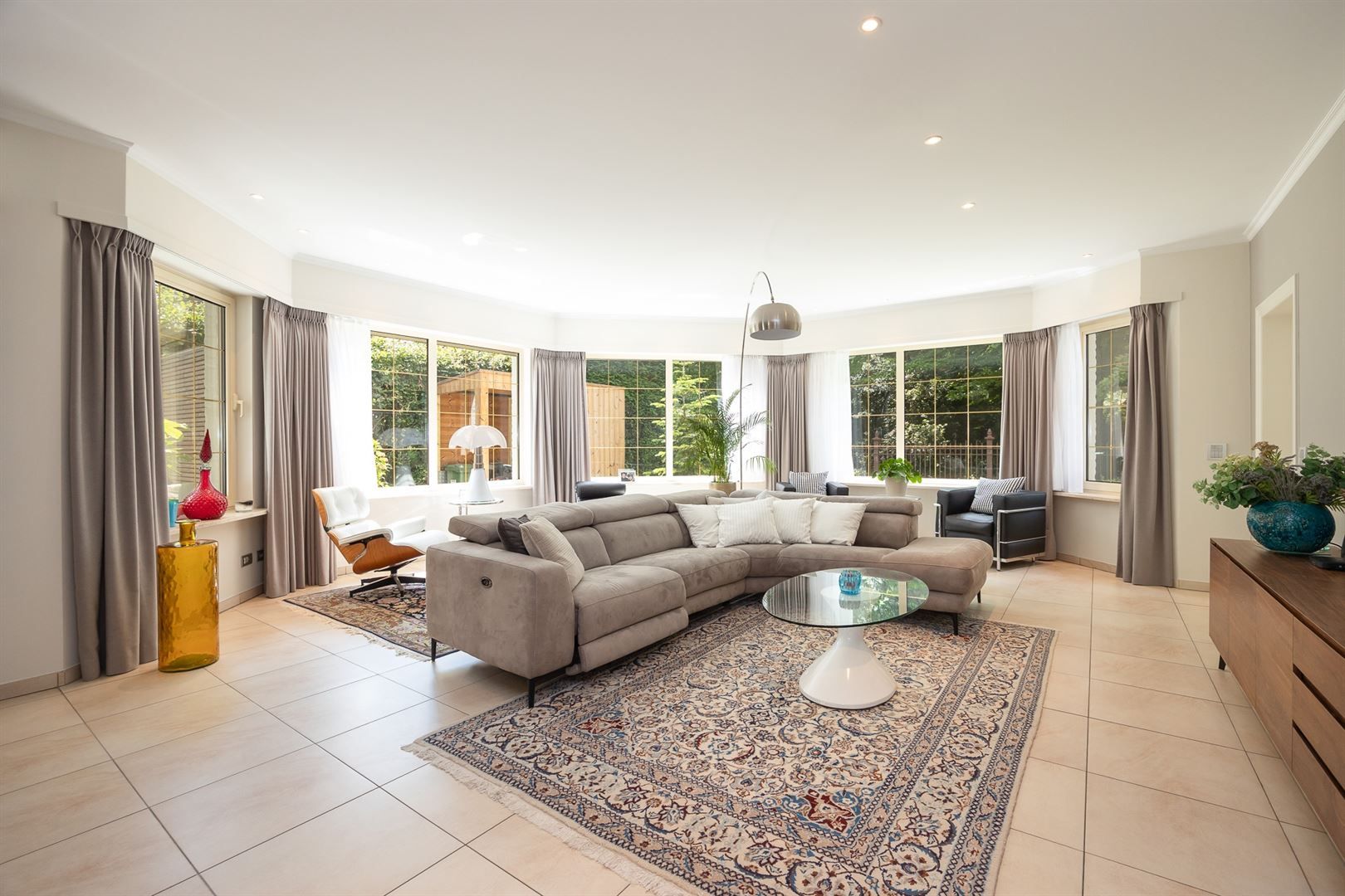 Een moderne villa met 4 ruime SLKS  nabij het centrum van Heide- Kalmthout. foto 6