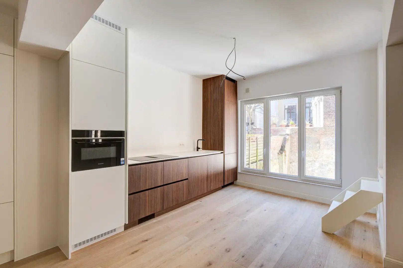 Gerenoveerd appartement op 1°verdieping in centrum Lier met 2 slaapkamers op 50 meter van de Grote Markt foto 4