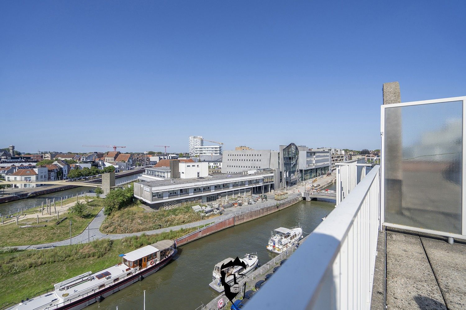 STUDIO MET PANORAMISCH UITZICHT foto 10