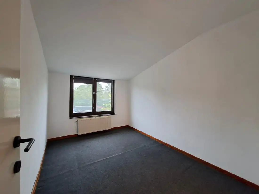 Ruim 3 slaapkamer duplex appartement te Lanaken foto 13
