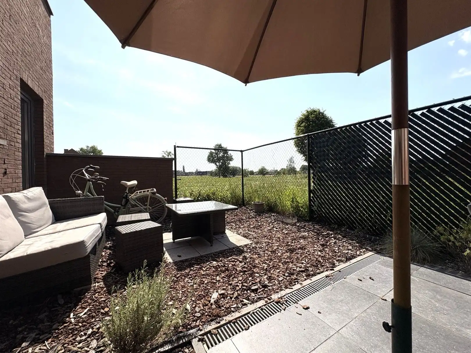 Prachtig nieuwbouw appartement met tuin en garage te Sint-Gillis-Dendermonde foto 8