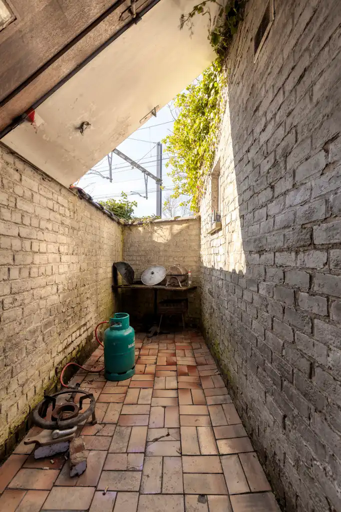 Handelsruimte met woonst foto 15