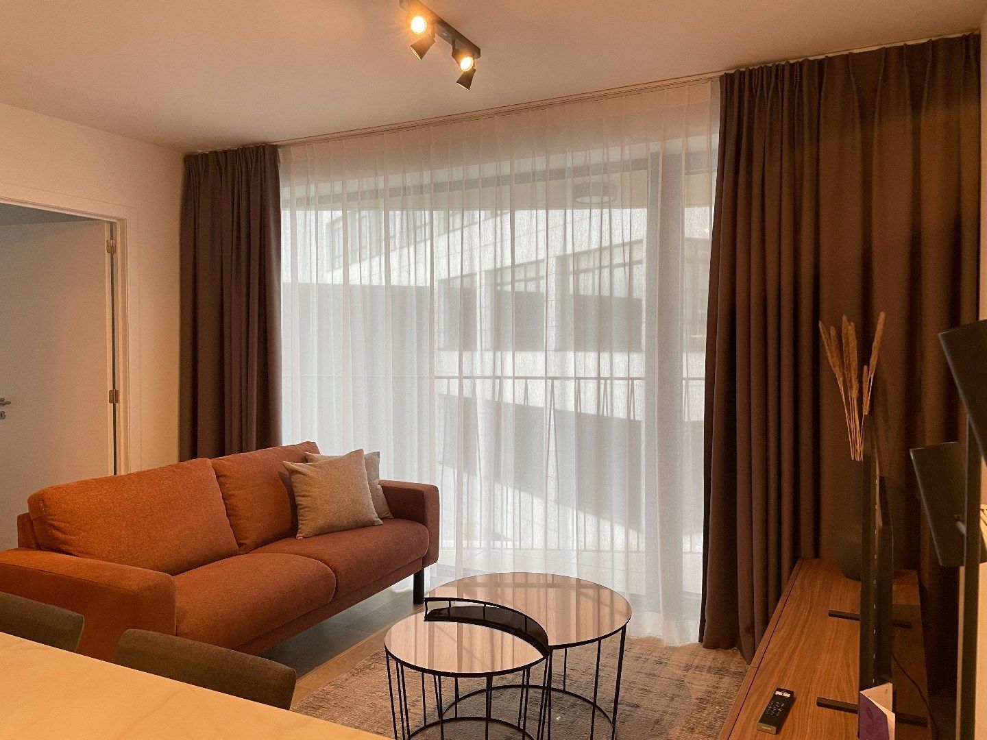 Trendy 1 slpk appartement met terras  foto 6