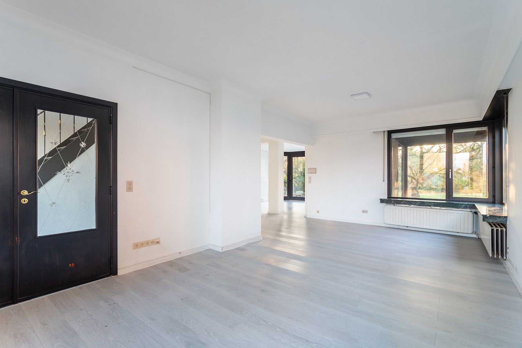 Edegem - Villa met 4 slpkamers + garage + ruim magazijn 500² foto 4