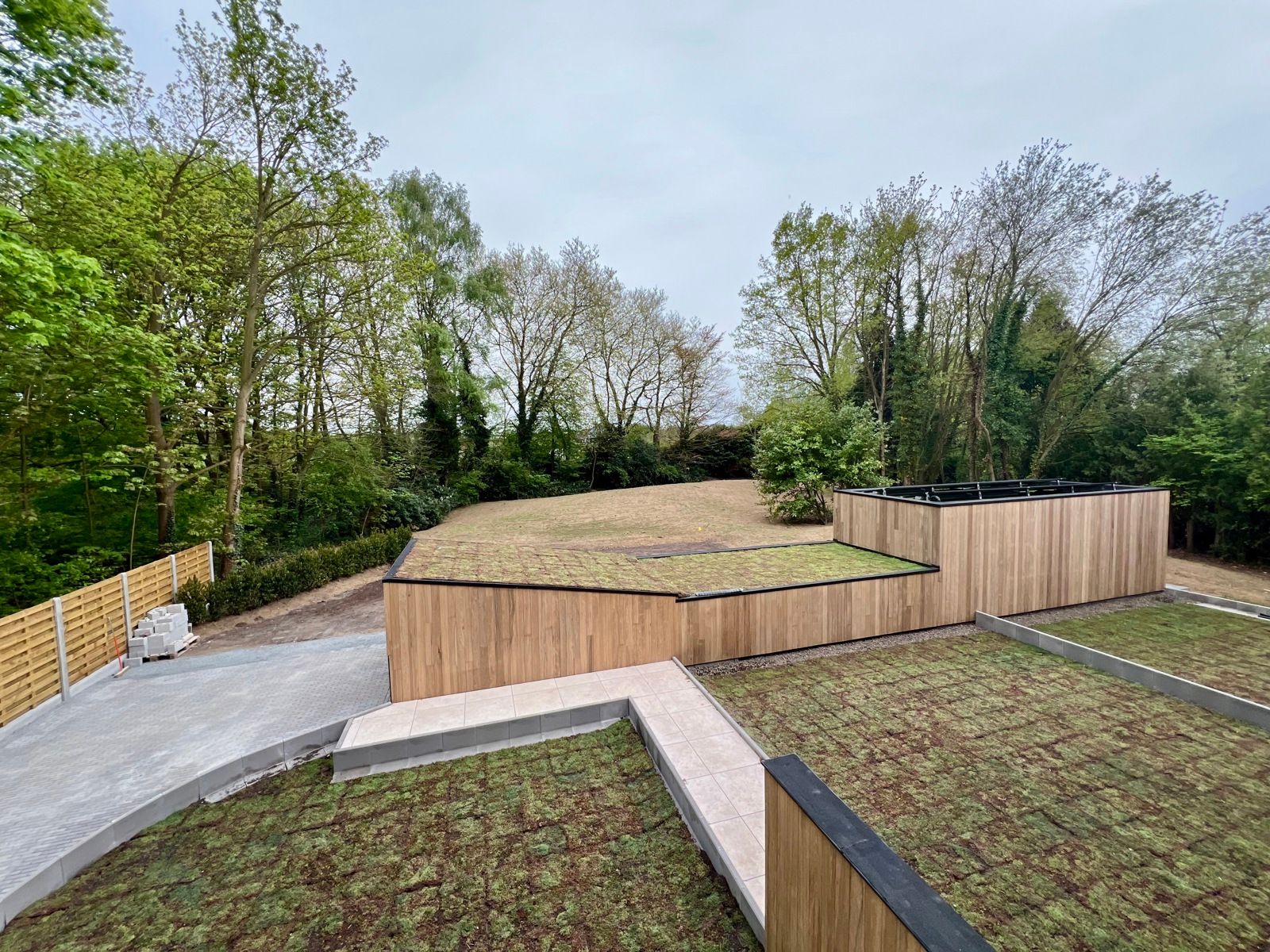 Luxueus app (131m²) met 2 slpk + bureau, terras en parking foto 6