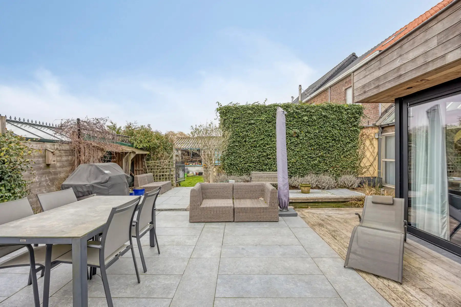 Instapklare, volledig gerenoveerde woning in het landelijke Mollem! foto 24