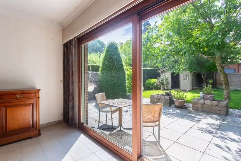 Villa op toplocatie, uiterst veel privacy in zeer rustige straat! foto 7