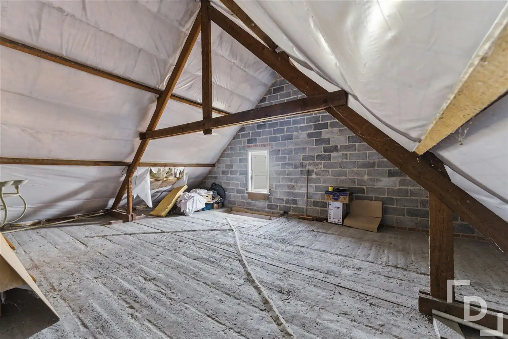 Te renoveren HOB met enorme tuin met landelijke verzichten te koop in Dikkebus foto 17