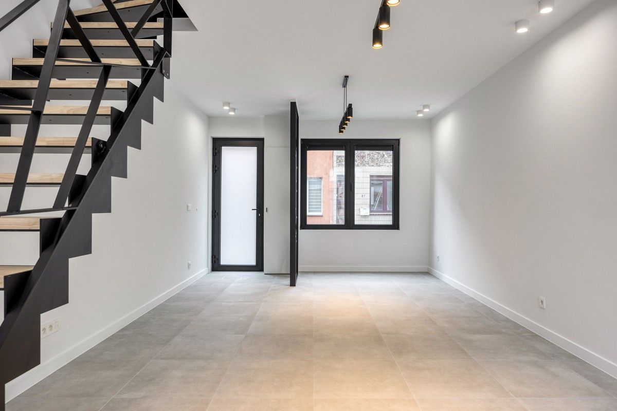 Gerenoveerde gezinswoning met ruim, hartje Ledeberg foto 4