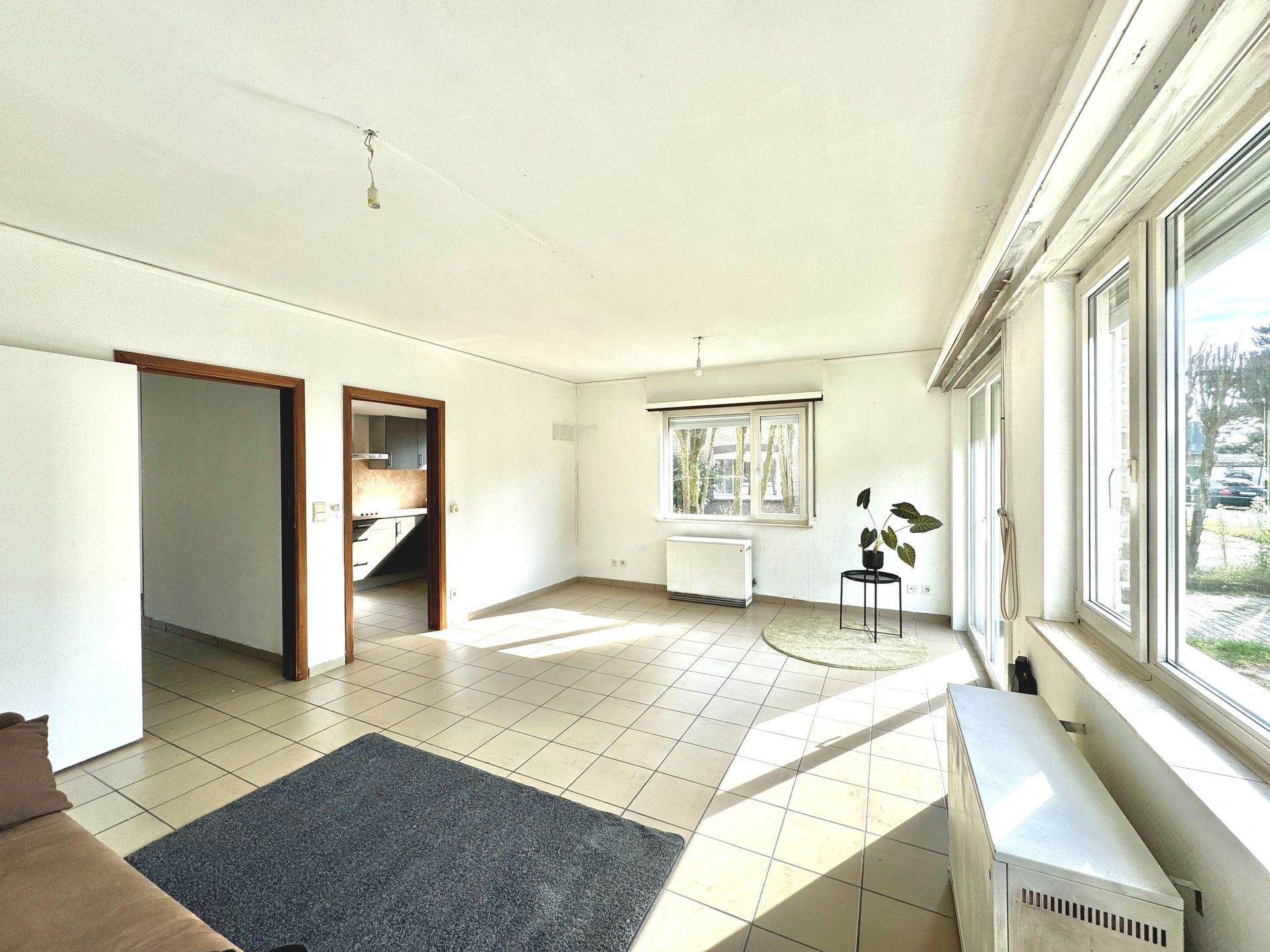 GELIJKVLOERS APPARTEMENT MET 2 SLPS, TUIN & GARAGE foto 6