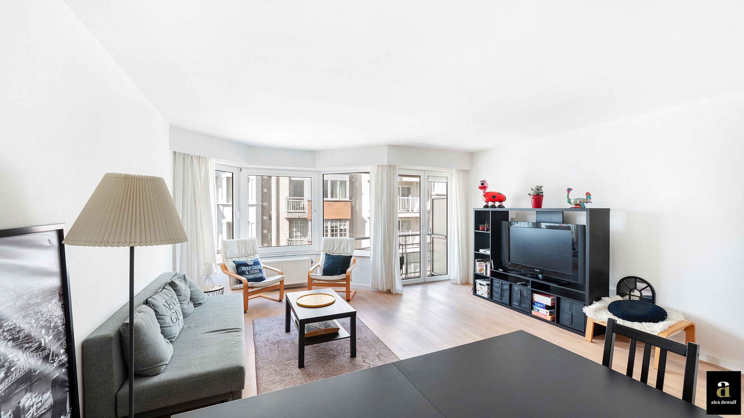 Instapklaar appartement met zijdelings zeezicht aan het Driehoeksplein [Zoute] foto 5