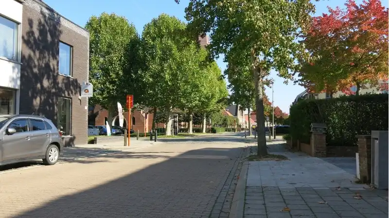 Ruime 2-slaapkamerduplex te huur in Koolkerke Brugge foto 12